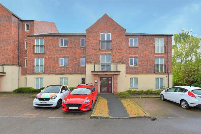 2 Bedroom Flat To Rent In Elvington Terrace, York, YO10