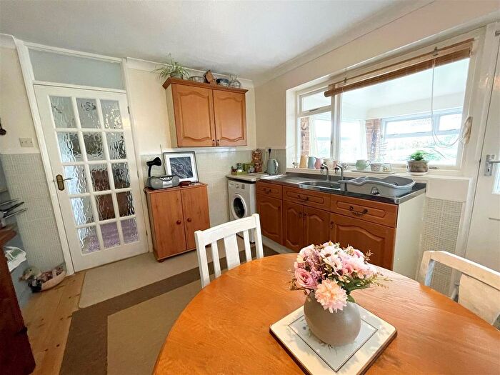 2 Bedroom Detached Bungalow For Sale In Greenlydd Close, Niton, Ventnor, PO38