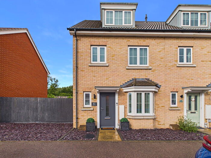 4 Bedroom End Of Terrace House For Sale In Osprey Drive, Stowmarket, IP14