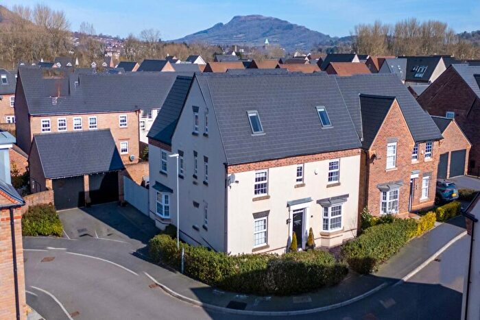 6 Bedroom Detached House For Sale In Jasper Tudor Crescent, Llanfoist, Abergavenny, NP7