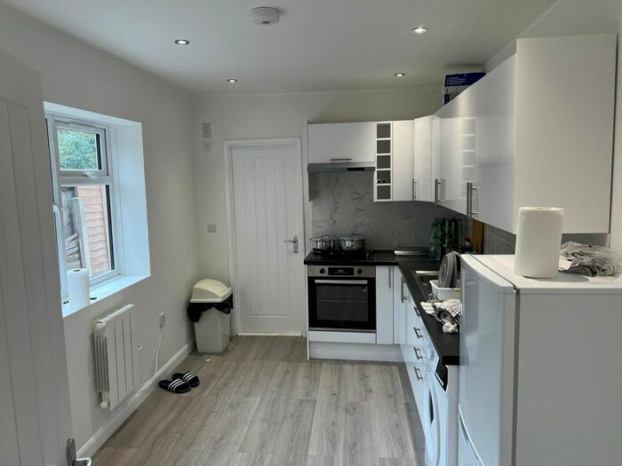 1 Bedroom Flat To Rent In Campus Road, London, E17