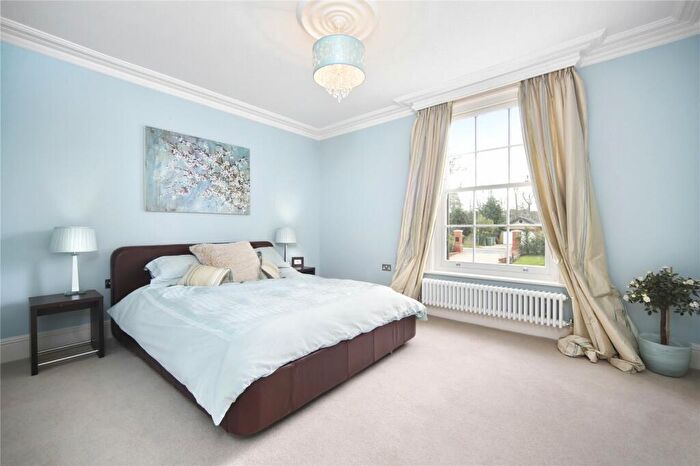 6 Bedroom Detached House To Rent In Oatlands Avenue, Weybridge, Surrey, KT13