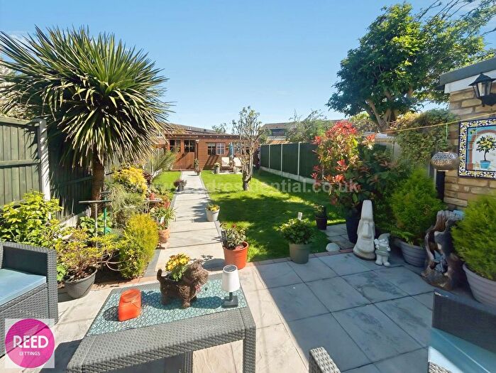 3 Bedroom Property For Sale In Eastwoodbury Crescent, Southend On Sea, SS2