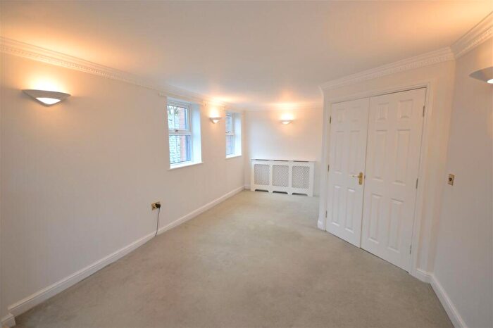 3 Bedroom Flat To Rent In Oak House, Bramhall Lane South, Bramhall, SK7