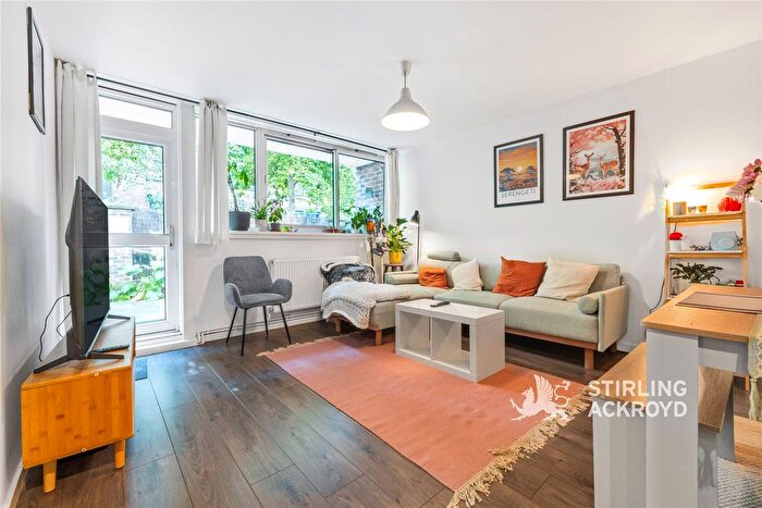 1 Bedroom Flat To Rent In Compton Street, London, EC1V