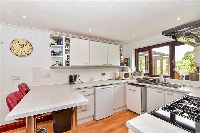 4 Bedroom Detached Bungalow For Sale In Coast Drive, Greatstone, Kent, TN28