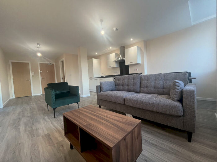 2 Bedroom Apartment To Rent In Southwood House, M5