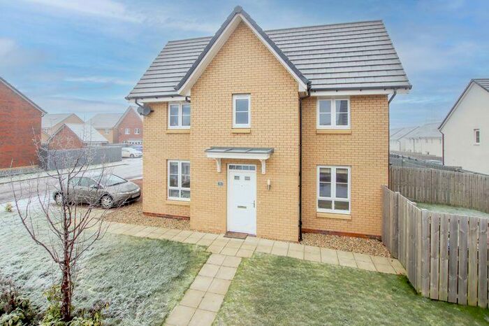 3 Bedroom Semi-Detached House To Rent In Clover Crescent, Glasgow, G72