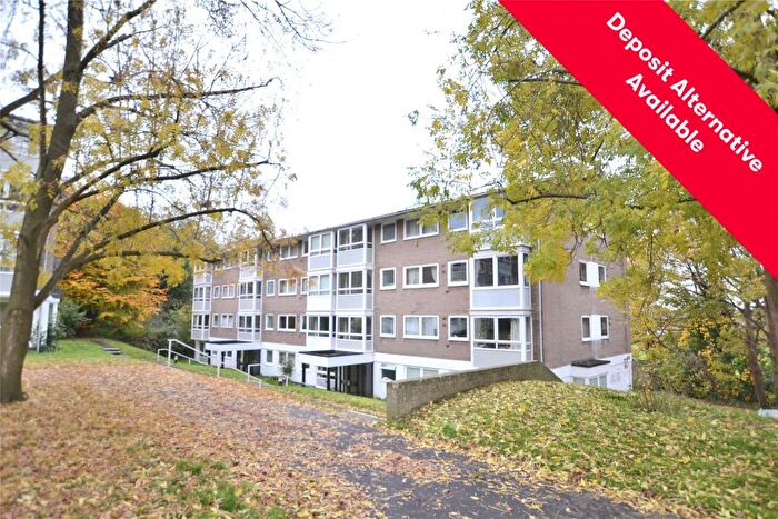 2 Bedroom Flat To Rent In Southfield Park, Bartlemas Close, Oxford, OX4