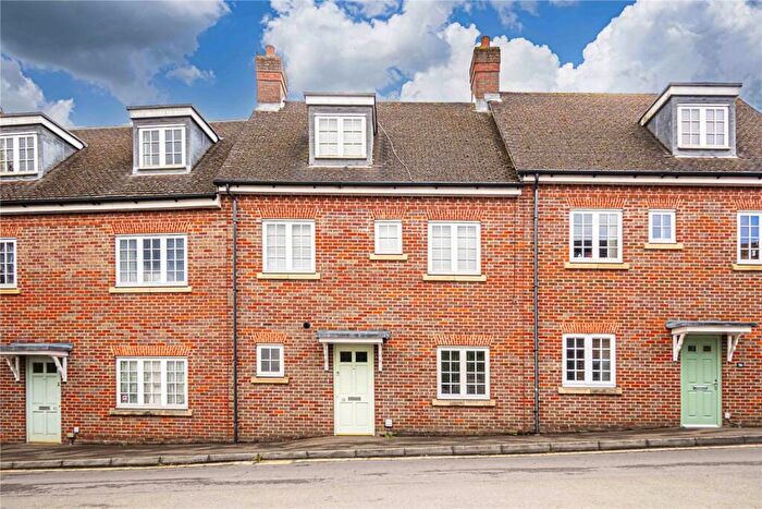1 Bedroom Maisonette For Sale In Roughdown Road, Boxmoor, Hemel Hempstead, Hertfordshire, HP3