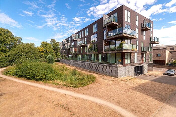 2 Bedroom Apartment To Rent In Kingfisher Way, Cambridge, Cambridgeshire, CB2