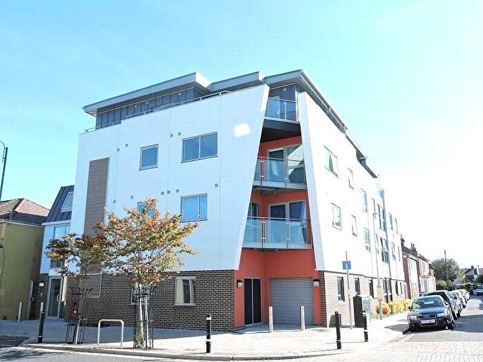 Studio To Rent In Fawcett Road, Southsea, Hampshire, PO4