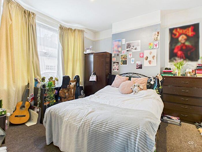 4 Bedroom House Of Multiple Occupation To Rent In Melbourne Street, Brighton, BN2