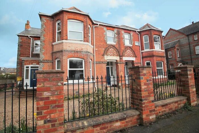 1 Bedroom Flat To Rent In Alexandra Road, Reading, Berkshire, RG1