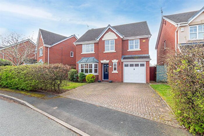 5 Bedroom Detached House For Sale In Brecon Avenue, Worcester, WR4