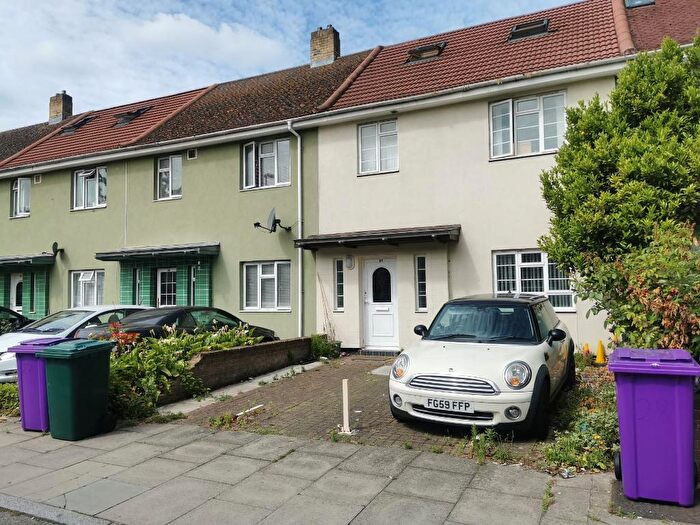 5 Bedroom Terraced House To Rent In Galsworthy Avenue, London, E14