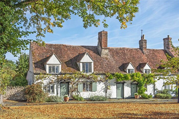 3 Bedroom End Of Terrace House For Sale In Church Green, Stanford In The Vale, Faringdon, Oxfordshire, SN7