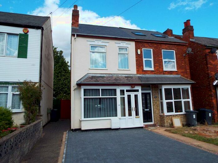 4 Bedroom Semi-Detached House To Rent In Umberslade Road, Selly Oak, Birmingham, B29
