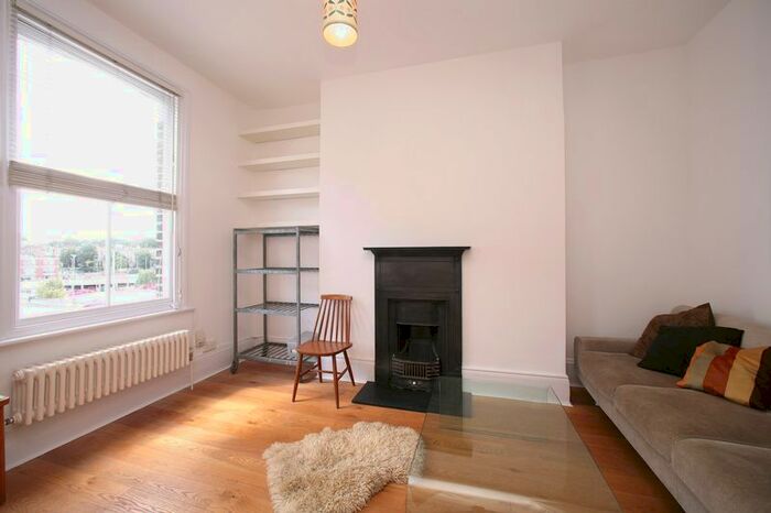 1 Bedroom Flat To Rent In Farringdon Road, London, EC1R