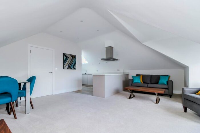 2 Bedroom Apartment To Rent In Banbury Road, Kidlington, OX5