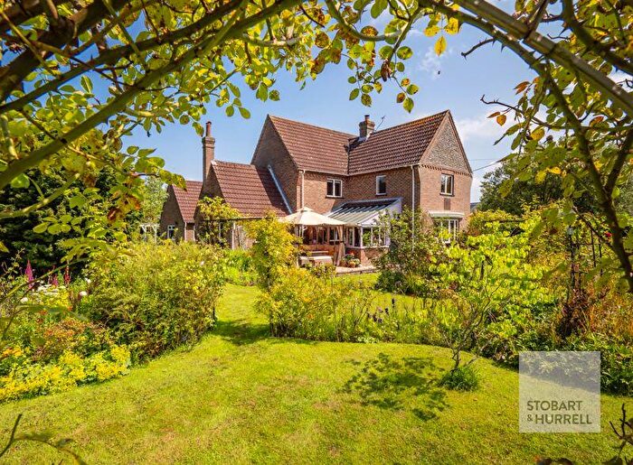 3 Bedroom Detached House For Sale In Pennygate Cottage, Pennygate, Barton Turf, Norfolk, NR12