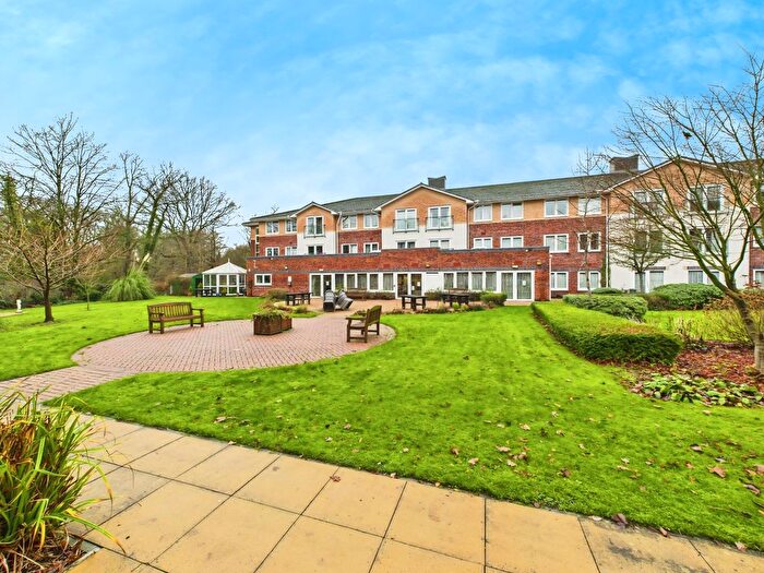 2 Bedroom Flat For Sale In Heyes Avenue, Haydock, St. Helens, WA11