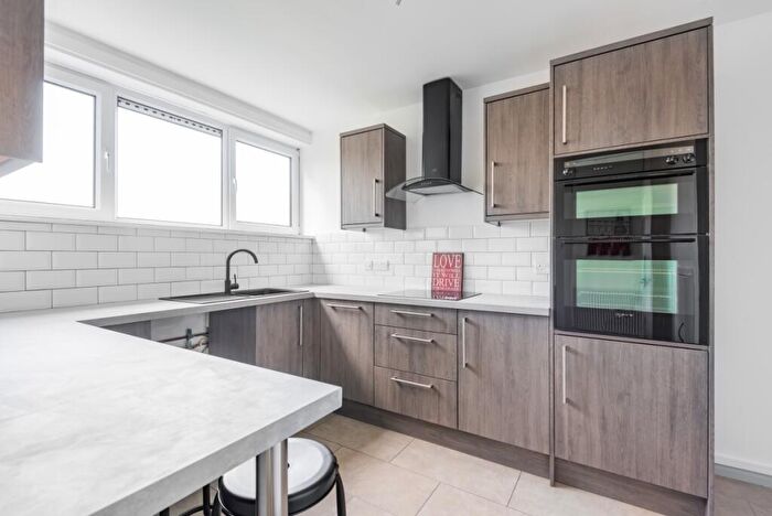 3 Bedroom Maisonette To Rent In Coleraine Road, Blackheath, London, SE3