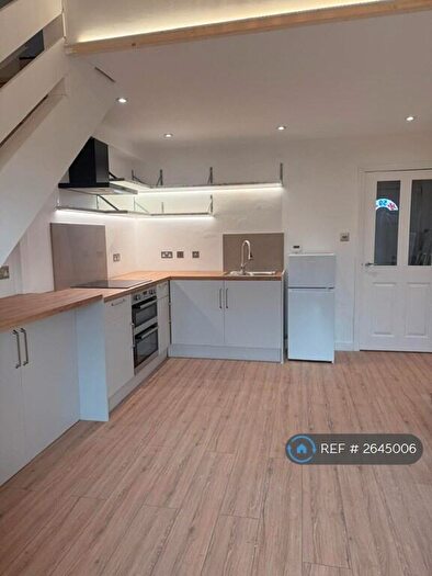 1 Bedroom End Of Terrace House To Rent In Maybole Crescent, Newton Mearns, Glasgow, G77