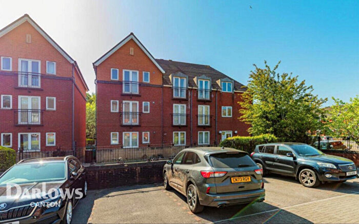3 Bedroom Apartment For Sale In Barquentine Place, Cardiff, CF10