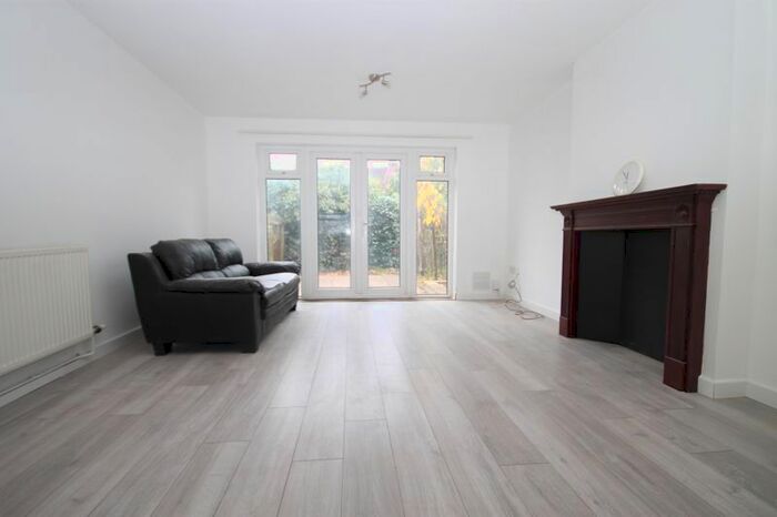 2 Bedroom End Of Terrace House To Rent In Blenheim Road, Northolt UB5