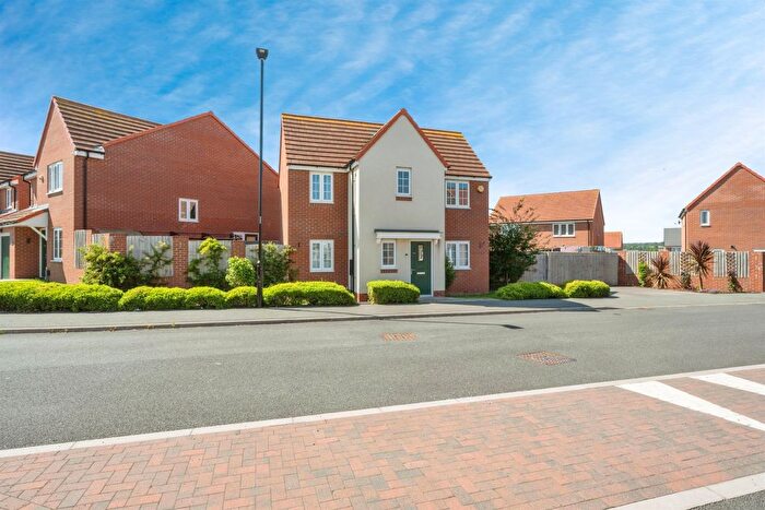 3 Bedroom Detached House For Sale In Colliery Road, Woodlands, Doncaster, DN6
