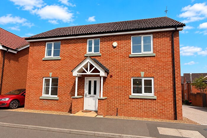 4 Bedroom Detached House To Rent In Meek Road, Newent, GL18