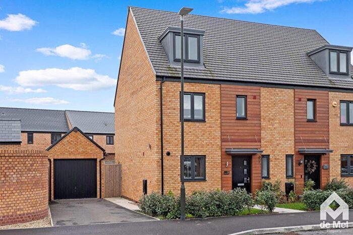 4 Bedroom Semi-Detached House For Sale In Ruby Avenue, Bishops Cleeve, GL52