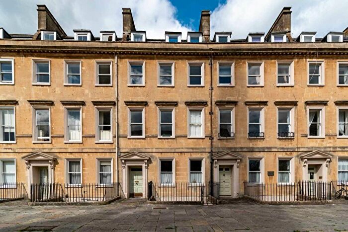2 Bedroom Flat To Rent In South Parade, Bath, BA2