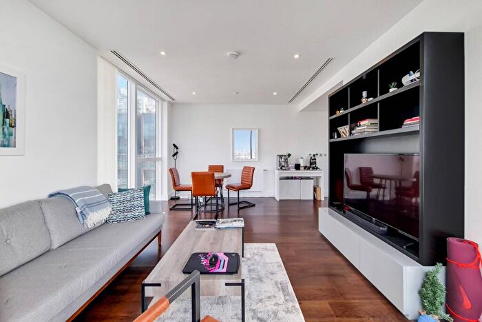 2 Bedroom Flat For Sale In Maine Tower, , Canary Wharf, London, E14