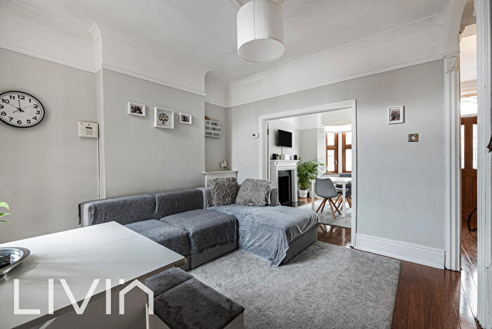 3 Bedroom End Of Terrace House For Sale In Grasmere Road, South Norwood, SE25