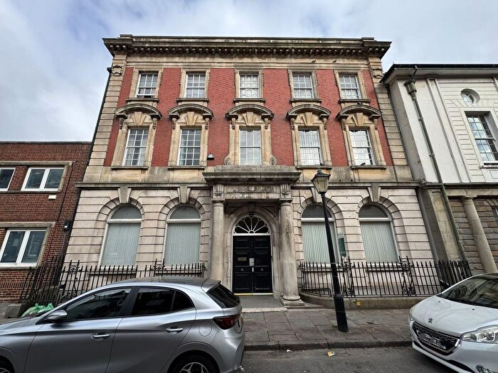 1 Bedroom Flat For Sale In Cambrian Place, Swansea, SA1