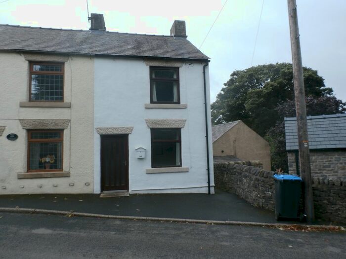 2 Bedroom Cottage To Rent In St Johns Road, Tideswell, SK17