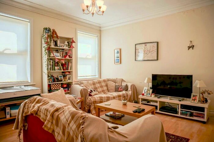 1 Bedroom Flat To Rent In Stanmore Road, Leeds, West Yorkshire, LS4