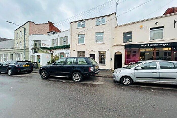 2 Bedroom Flat To Rent In Augusta Place, Leamington Spa, CV32