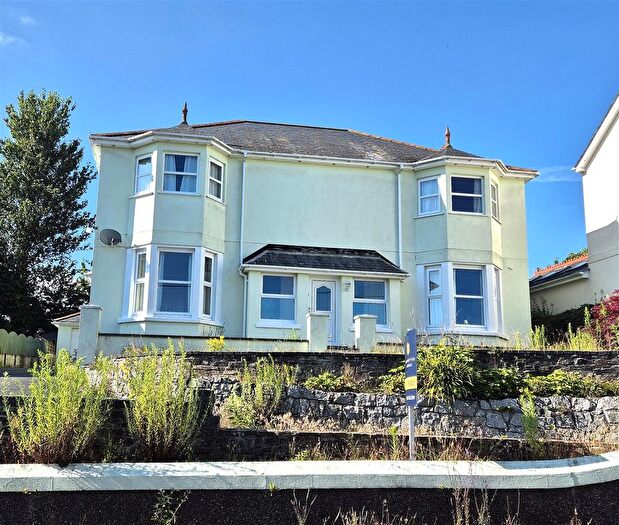 4 Bedroom Detached House For Sale In Southpark Road, Tywardreath, Par, PL24