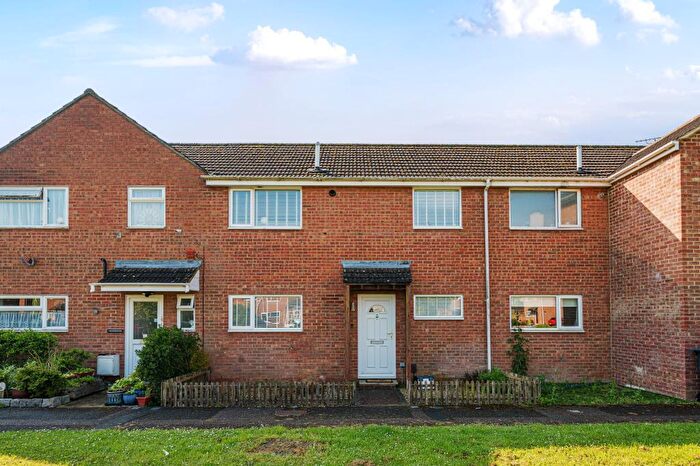 2 Bedroom Terraced House For Sale In Carterton, Oxfordshire, OX18