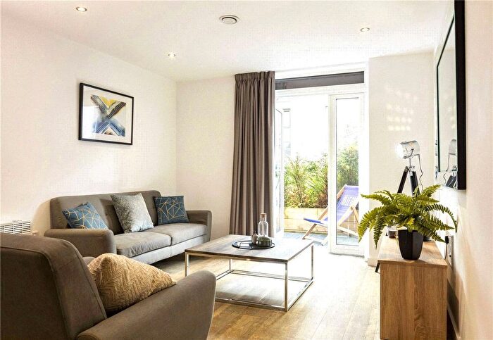 2 Bedroom Flat To Rent In Allegro, Exchangee Square, The Priory Queensway, Birmingham, West Midlands, B4