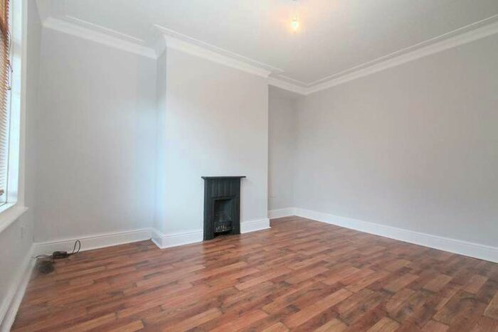 2 Bedroom Terraced House To Rent In Moorfield Avenue, Armley, LS12