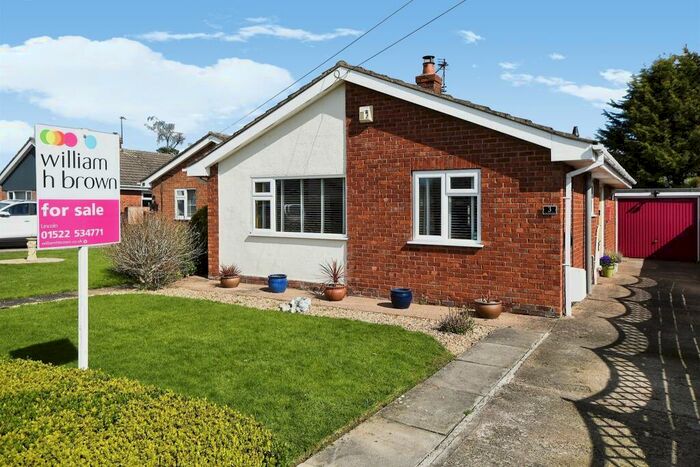 2 Bedroom Detached Bungalow For Sale In St. Clements Drive, Fiskerton, Lincoln, LN3
