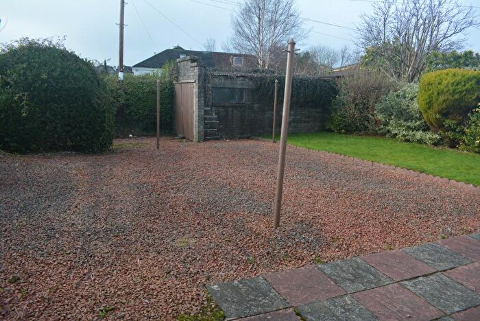 2 Bedroom Semi-Detached Bungalow For Sale In Coldstream Drive, Glasgow, G73