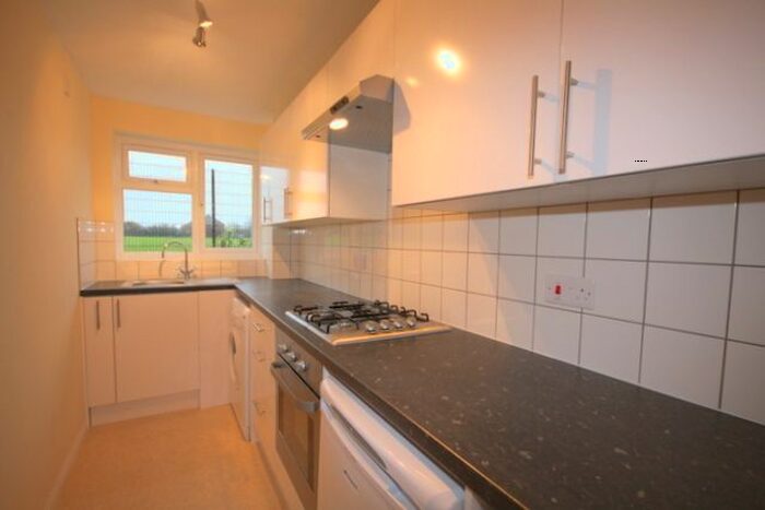 1 Bedroom Town House To Rent In Church Green, Shoreham-By-Sea, BN43