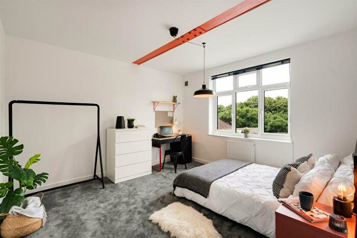 4 Bedroom House To Rent In Third Avenue, Bristol, BS7