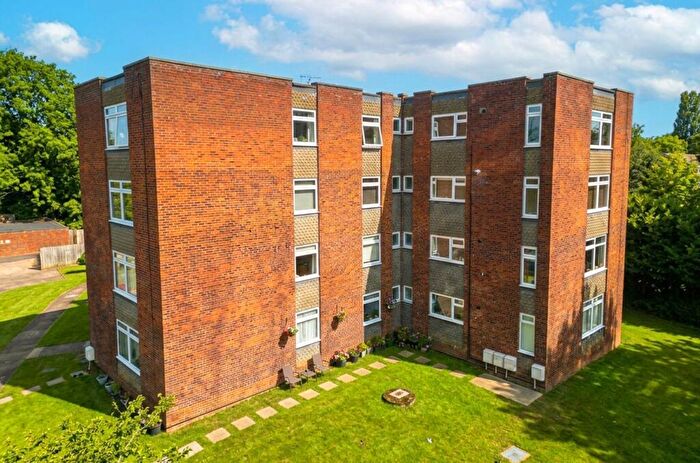 2 Bedroom Apartment For Sale In Church Road, Frimley, GU16
