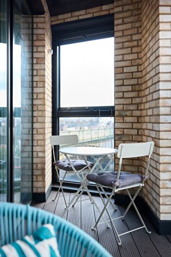 1 Bedroom Flat To Rent In Patcham Terrace, SW8